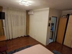 Basarabia, Nicolae Sebe, garsoniera, bloc mixt